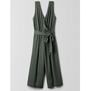 Beautiful Aritzia Babaton jumpsuit XS
